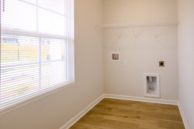 First floor laundry room - 1542 Alvin Pond Dr