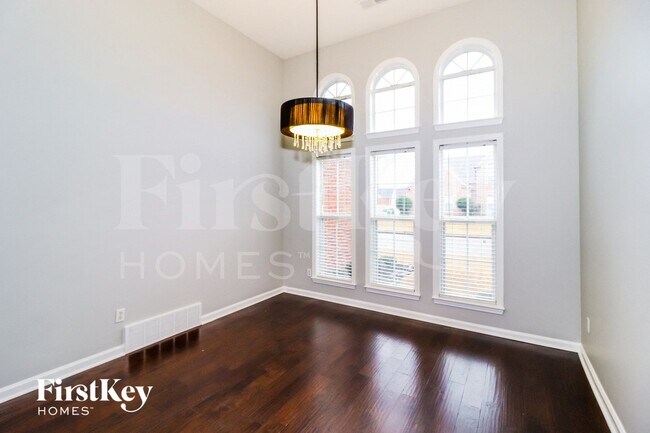 Building Photo - 1651 S Frence Creek Cove