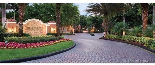Foto del edificio - 2041 Renaissance Blvd