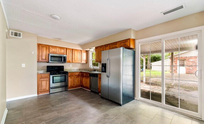 Foto del edificio - 8216 Afterglow Dr