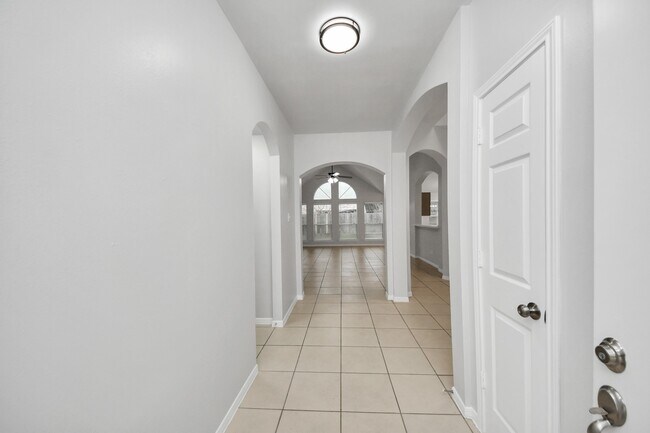 Foto del edificio - 16243 April Ridge Dr