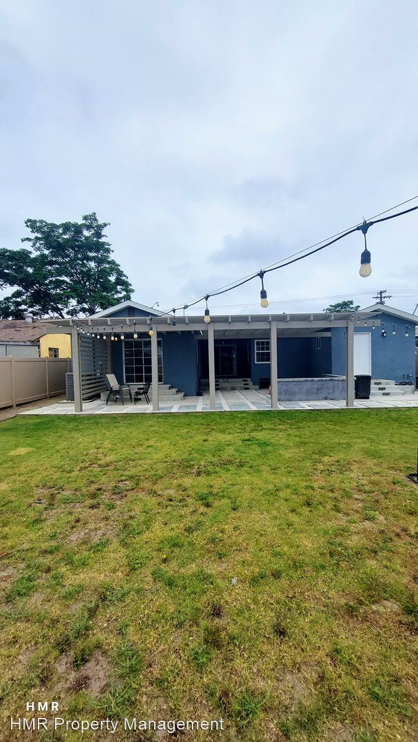 Building Photo - 4 br, 2 bath House - 12775 Benson Ave