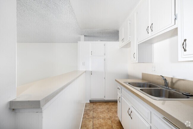 1 dormitorio, 1 baño - 700 pies cuadrados - Cocina - La Marquesa