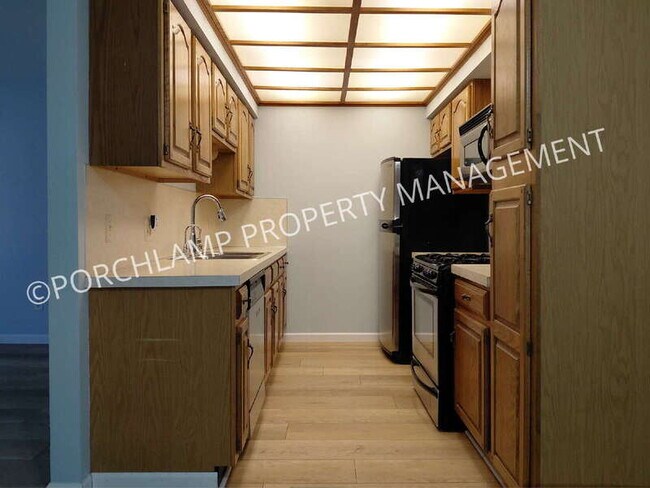 Foto del edificio - 587 Maryland Ave NE