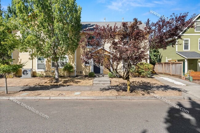Building Photo - Charming North Portland 3-Bedroom Home wit...