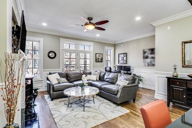 Foto del edificio - 863 W Fletcher St