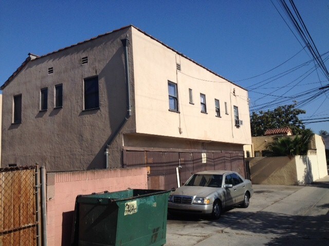 Building Photo - 1915 Lime Ave