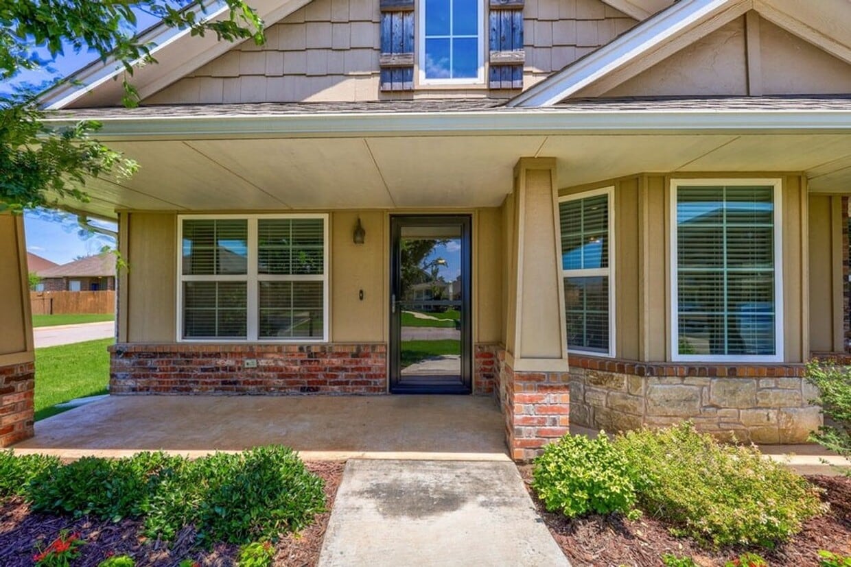 Photo - 8913 SW 55th Street