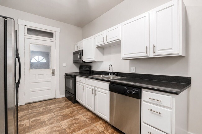 Foto del edificio - 319 E 17th Ave