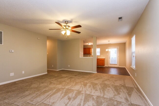 Building Photo - 95 Snowflake Cir
