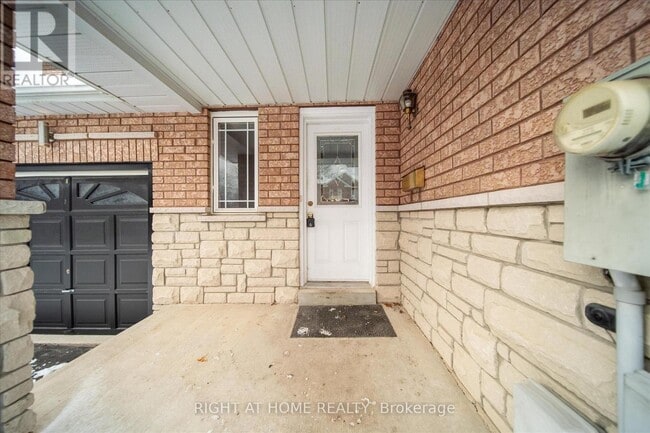 Photo du bâtiment - 1983 Treetop Way