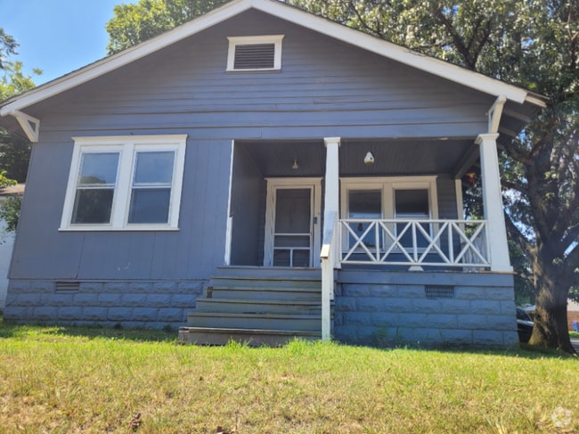 Building Photo - 2200 Dodson Ave
