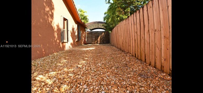 Foto del edificio - 17334 SW 149th Pl