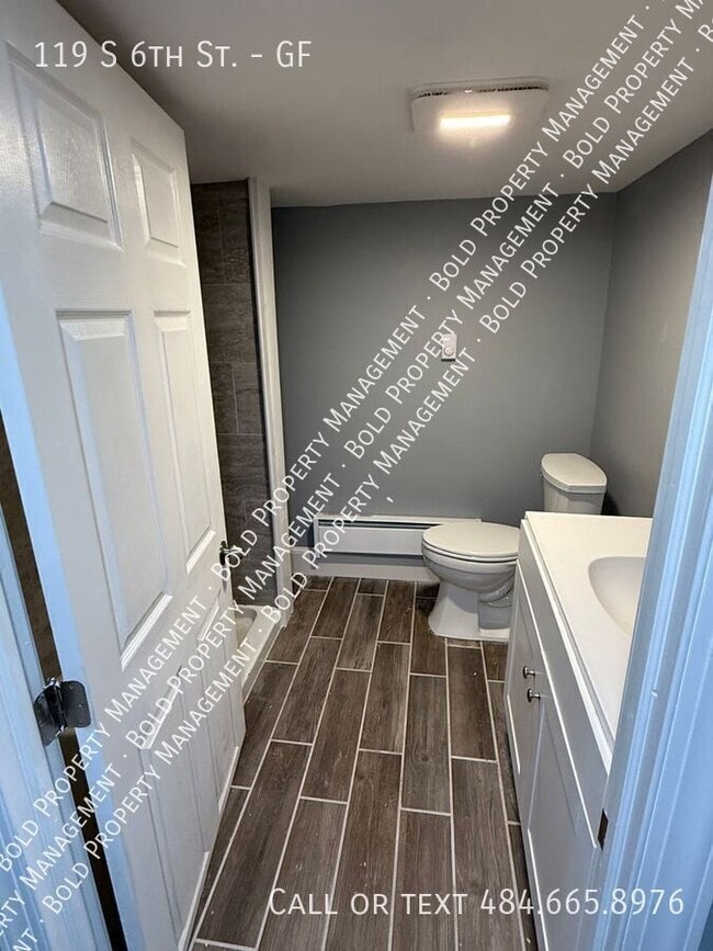 Photo - 119 S 6th St Apartment