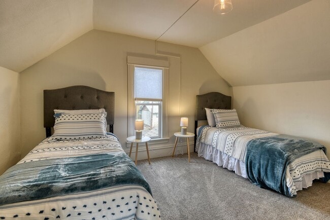 Building Photo - Comfortable Spokane Rental Near Parks & Downtown