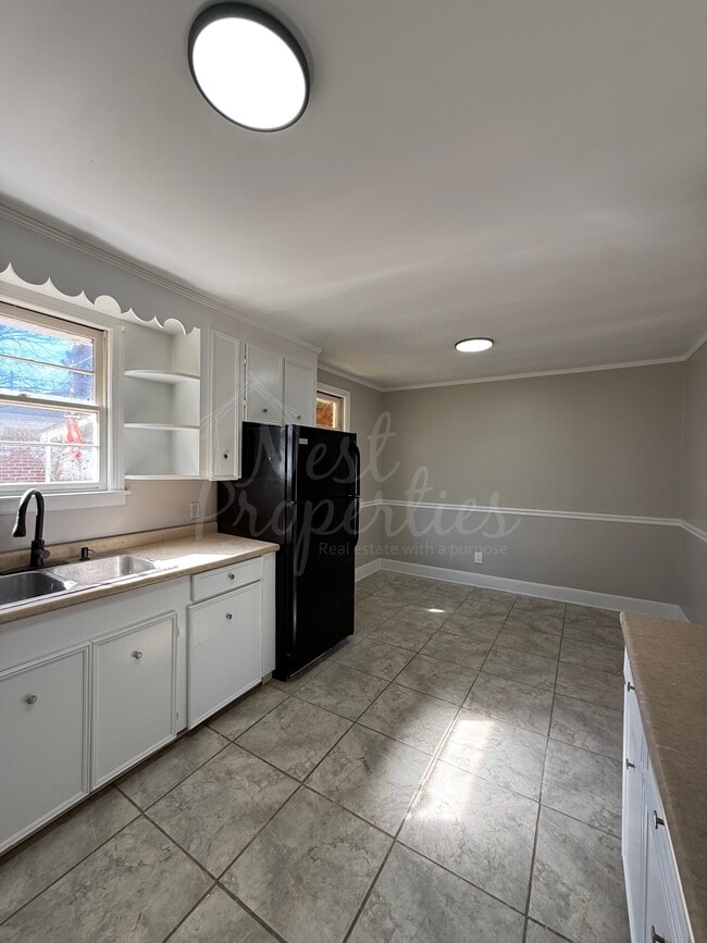 Foto del edificio - 921 Woodland Dr