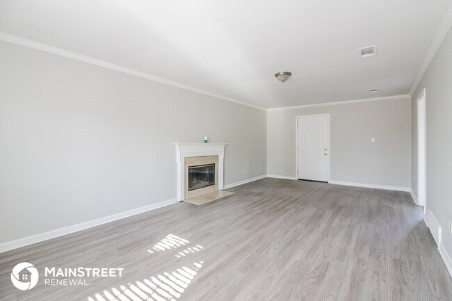 Building Photo - 7172 Market Square Dr