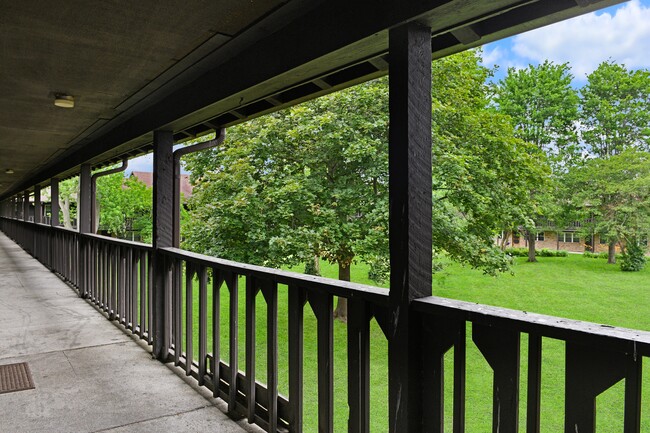 Building Photo - Sherwood Forest Apartment Homes