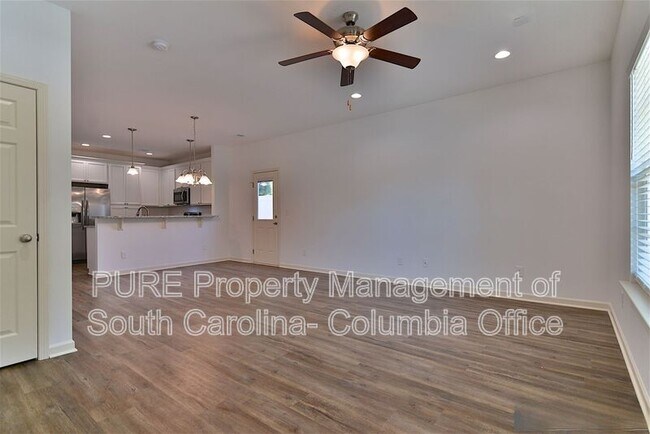 Foto del edificio - 536 Idlewood Park Dr