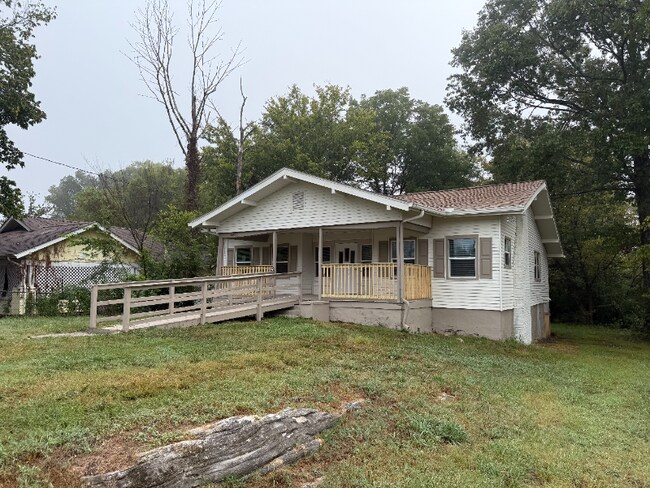 Photo - 4402 Immanuel St SW House