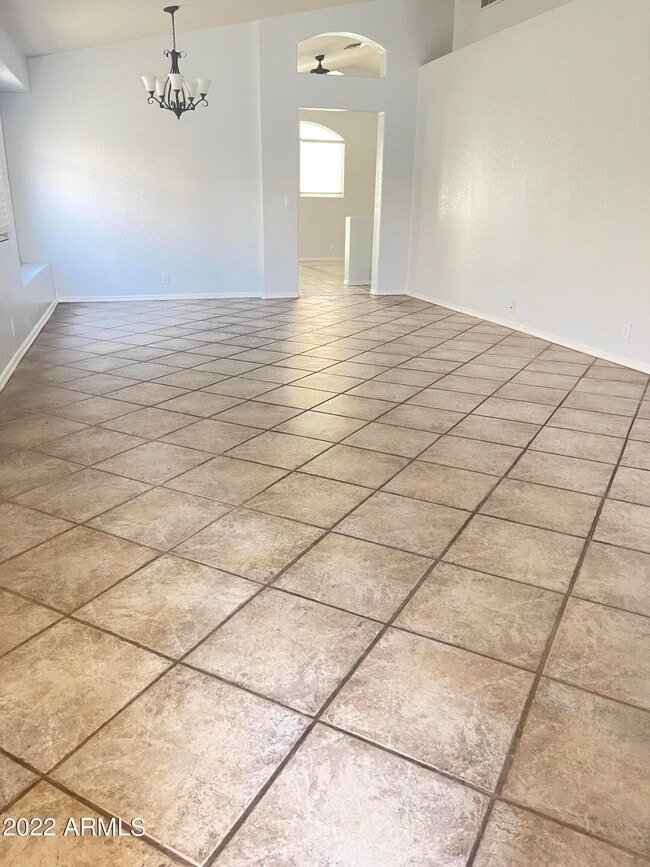 Building Photo - 963 W Morelos St