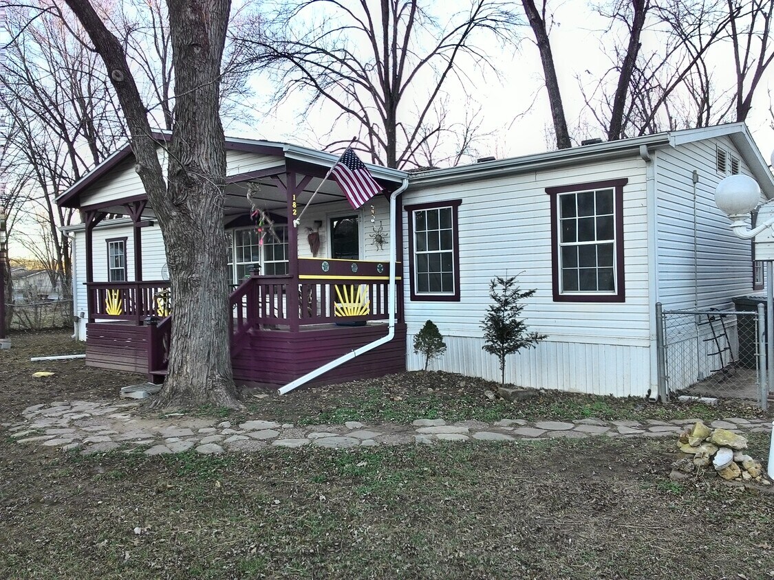 Primary Photo - 182 Ashland Dr