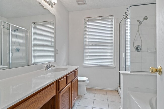 Foto del edificio - 202 Starlight Dr