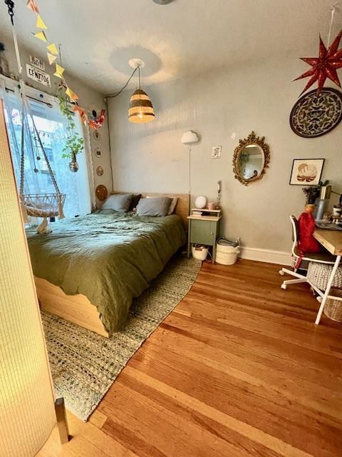 Primary Photo - 3 bedroom in Chicago IL 60613