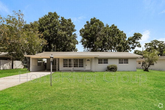 Building Photo - 709 Piedmont Dr SE
