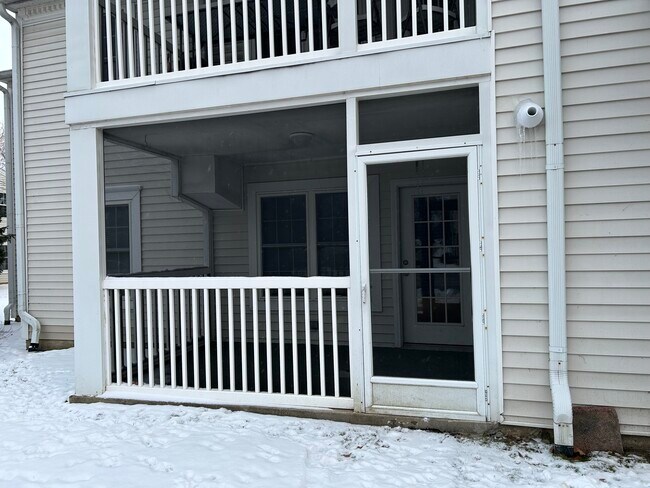 Foto del edificio - 2269 S Main St