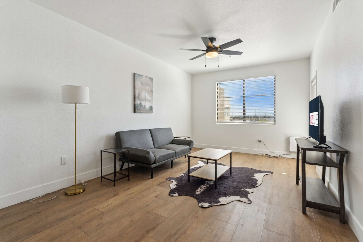 Foto principal - 6610 N 93rd Ave
