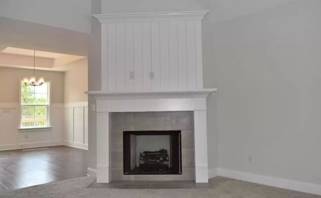 Building Photo - 3 Bedroom + Full Finished Basement Home fo...
