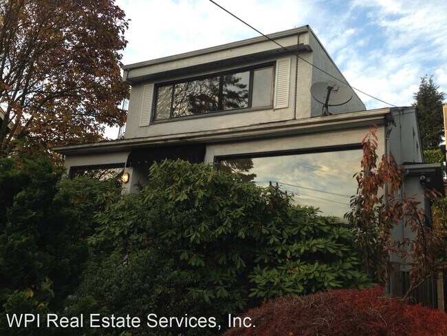 Foto del edificio - 2 br, 1.5 bath House - 358 Prospect St.