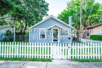 Building Photo - 2625 4th Ave S
