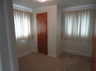 Bedroom 2 - 322 Woodland Ave