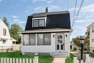 Building Photo - 25 Jersey Ave