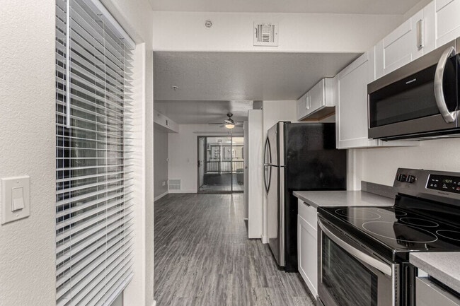 Building Photo - The Rockford