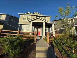 Building Photo - 8309 31st Pl NE