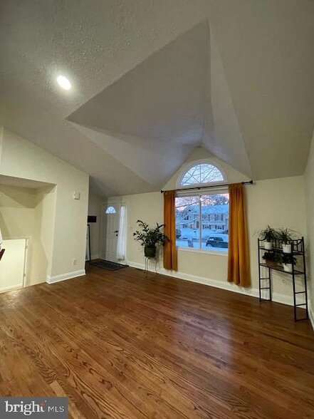 Foto del edificio - 402 Kojun Ct