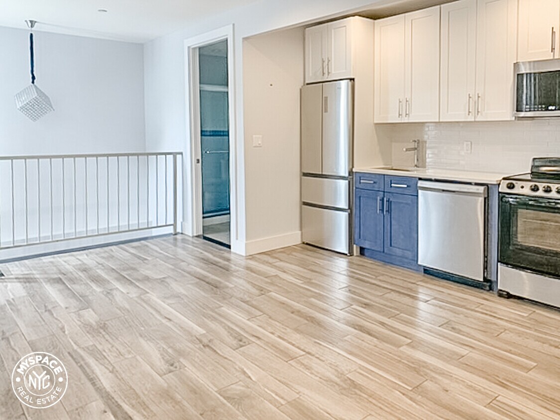 Foto principal - 3-61-61 St Nicholas Ave