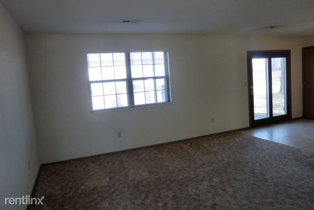 Building Photo - 17 Cherry Tree Ln