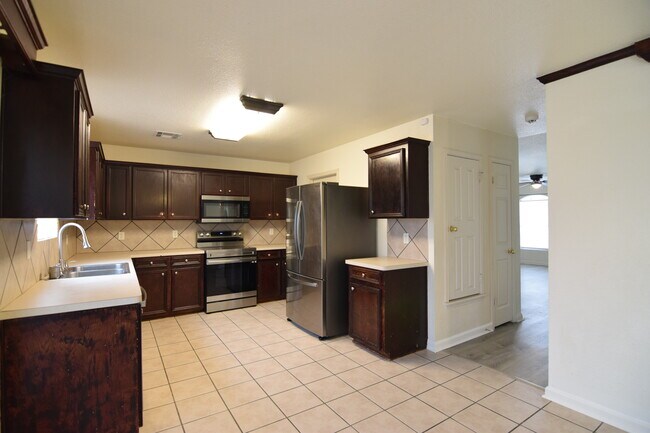 Building Photo - 4003 Bull Run Dr