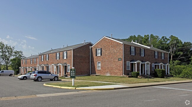 The Villas Of Oakwood Apartments Richmond Va Apartments Com