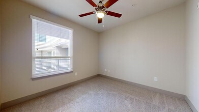 Interior Photo - 13th & Market