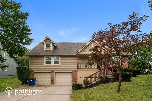 Foto del edificio - 3204 S Black Forest Ave
