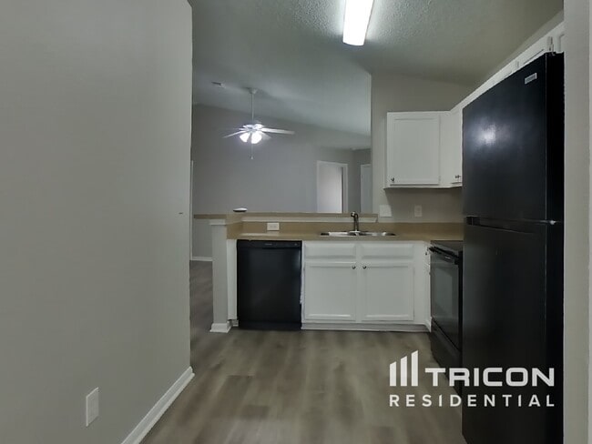 Foto del edificio - 3211 Kelling St