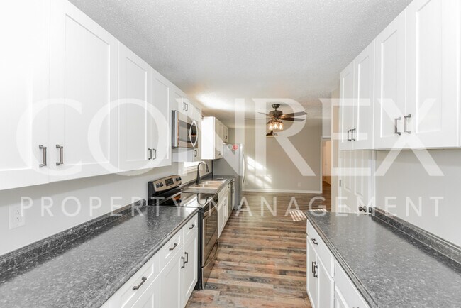 Building Photo - Lovely 3 Bedroom Home in Clarksville, TN!
