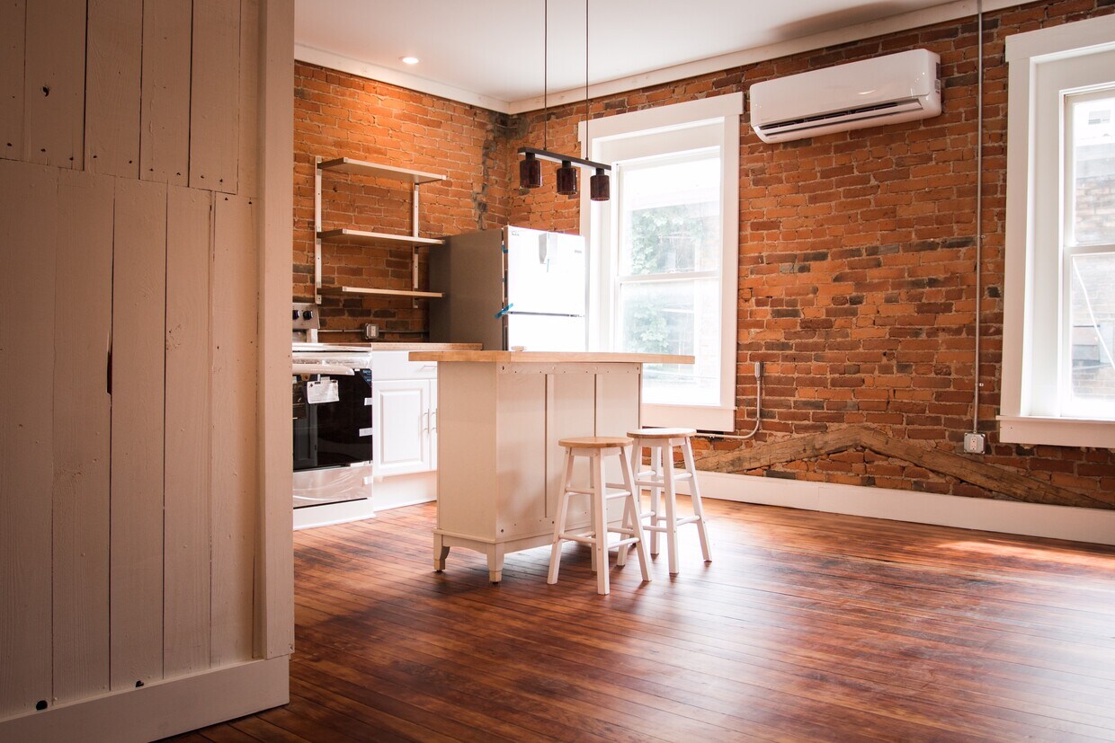 38 Monument Sq Unit 22 B, Urbana, OH 43078 Condo for Rent in Urbana, OH