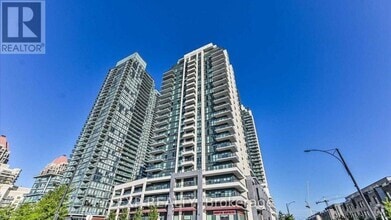 Building Photo - 4085-4085 Parkside Village Dr