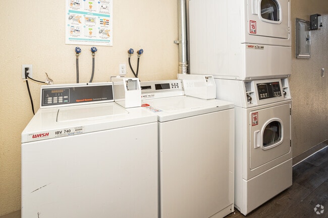Lavandería - Santa Clara Terrace Apartments